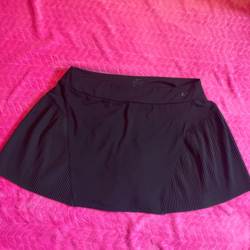 Black Women's Nike Athletic skirt XL